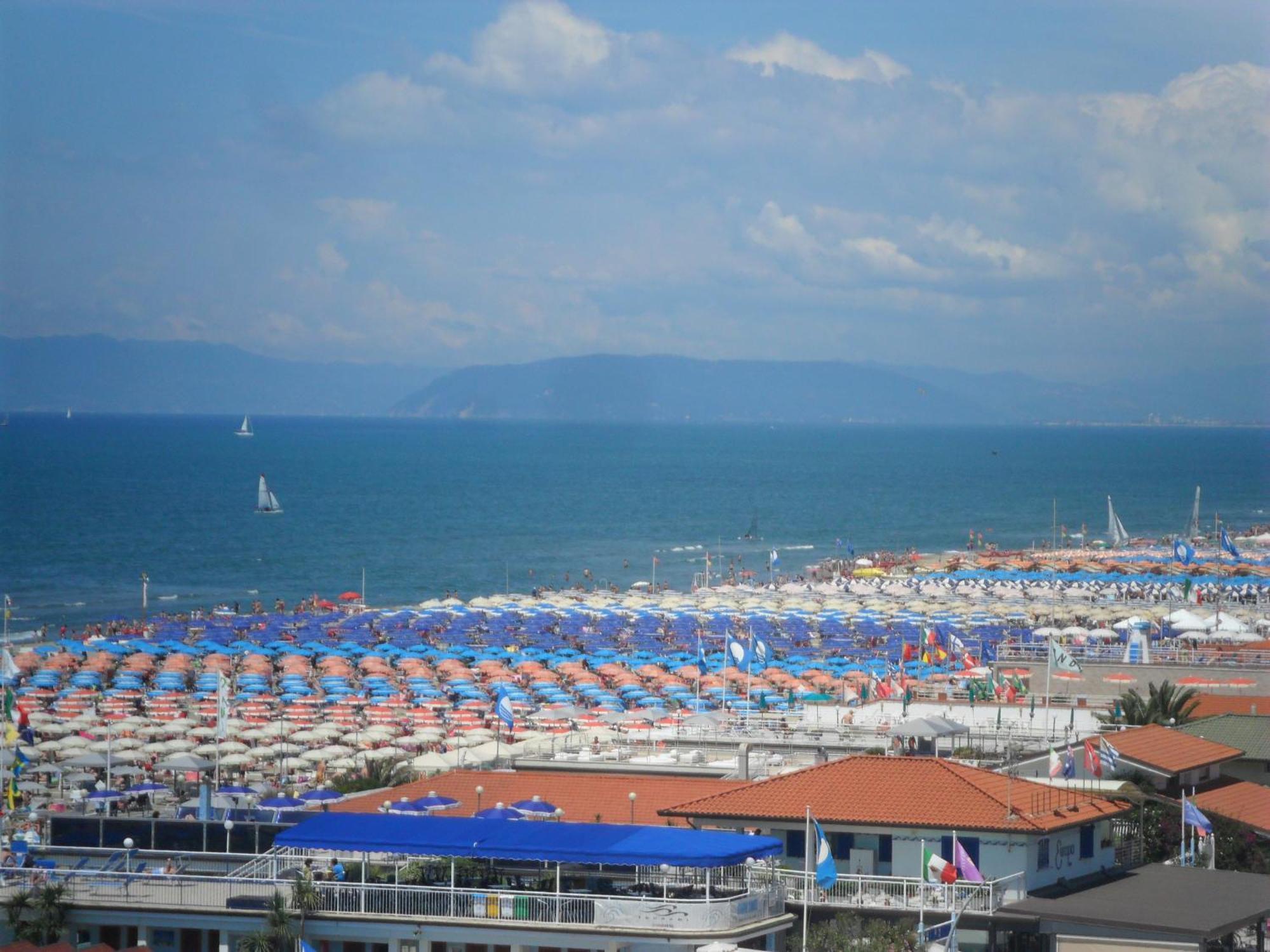 Dependance Dell'Hotel Sole E Mare Lido di Camaiore Exteriör bild