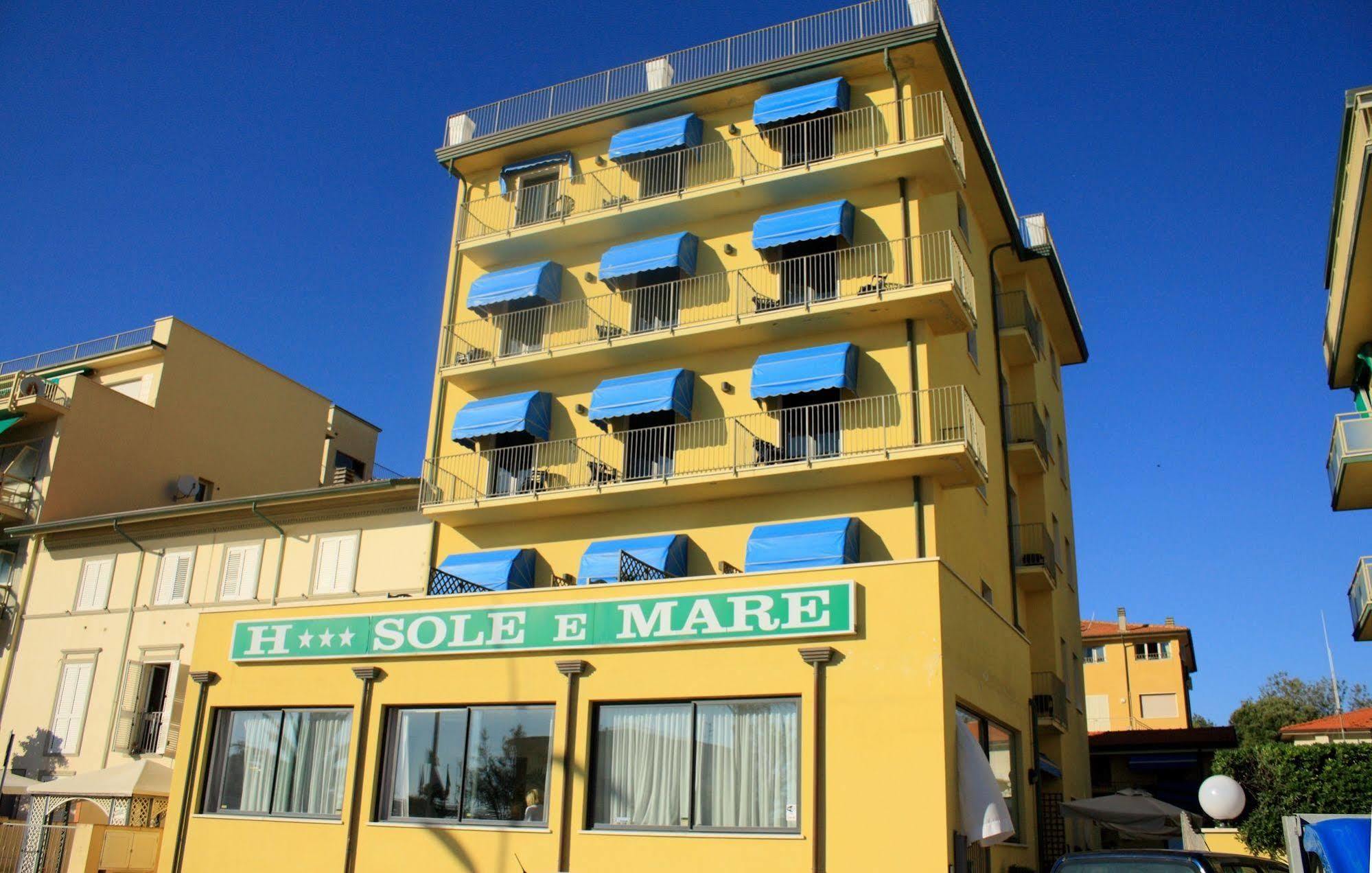 Dependance Dell'Hotel Sole E Mare Lido di Camaiore Exteriör bild